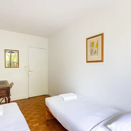 Guestready - Spacious And Cosy In The 15th * Paříž